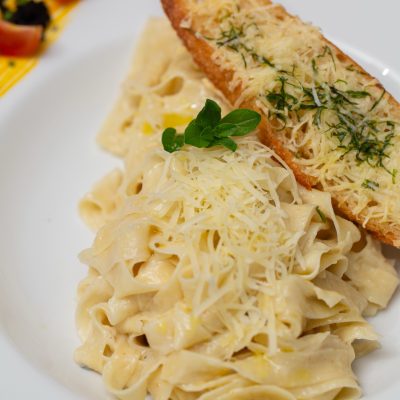 Fetuccini Cuatro Quesos