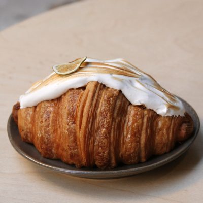 Croissant de pie de limón
